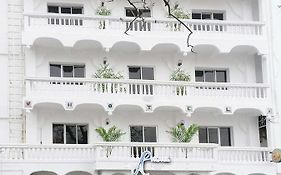A l'hotel